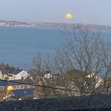 Modern Studio Apartment With Outstanding Views, Sleeps 2 Newlyn Exterior photo
