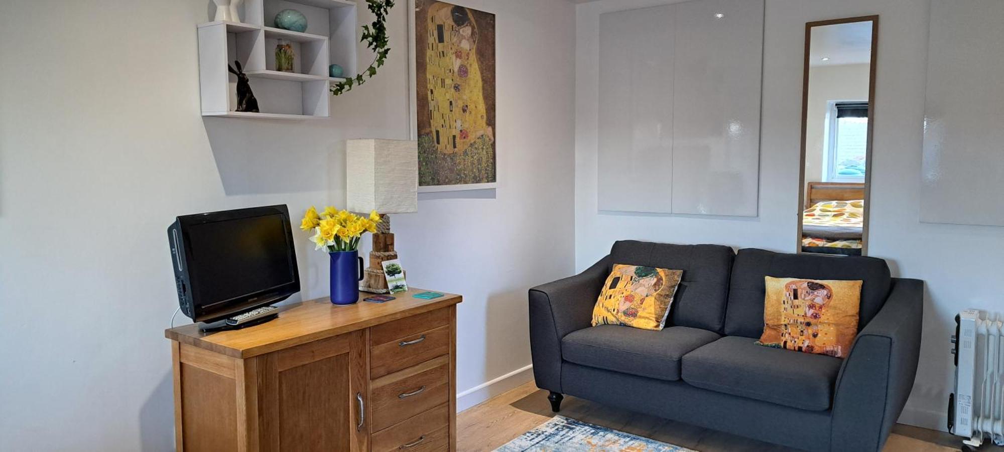 Modern With Outstanding Views, Sleeps 2 Holiday home Newlyn