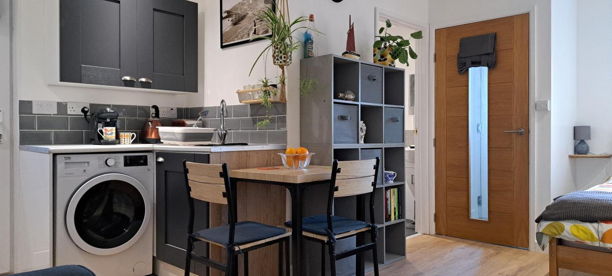 Modern With Outstanding Views, Sleeps 2 Holiday home Newlyn